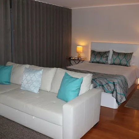 Bartolomeu Lägenhet