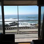 Bartolomeu Beach Apartments Порту
